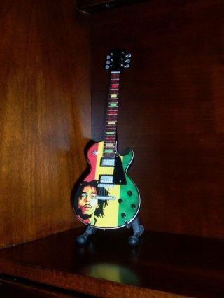 Mini Guitar BOB MARLEY ONE LOVE Merchandise Stand GIFT Art Display 2
