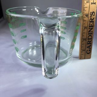Corning USA Pyrex 1 Quart Measuring Cup with Green letters and numbers 3