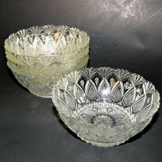4 Vintage Kig Indonesia Clear Glass Berry Bowls.  Stars And Arches Euc.  5 " D 2 " T
