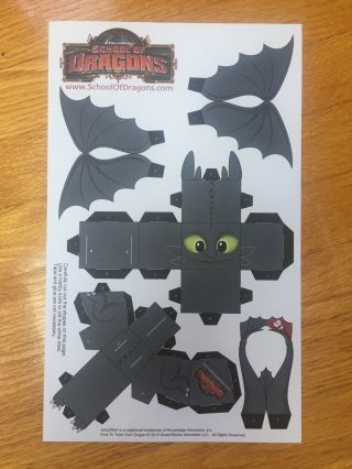 How To Train Your Dragon Toothless School Of Papercraft Promo Figure Sdcc 2013