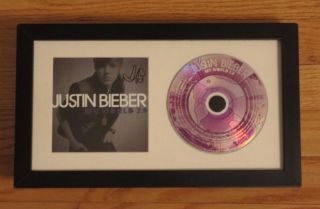 Justin Bieber Signed My World 2.  0 Cd Booklet Framed Autograph Authentic