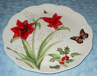Lenox Butterfly Meadow 4 Christmas Holiday Monarch Amaryllis Dinner Plates NWT 2
