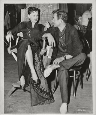 Judy Garland & James Mason Chat On The Set Orig 1954 Candid A Star Is Born
