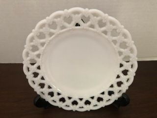 Vintage Westmoreland Milk Glass Opened Lace 8.  5 Inch Round Plate