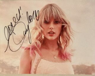 Taylor Swift Music Royalty Signed In Person Photo Autographed