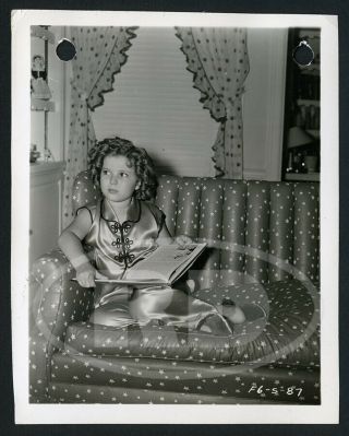 1937 4x5 20th - Fox Keybook Photo - Shirley Temple Reading At Home