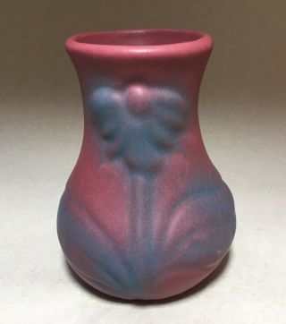 Van Briggle Pottery Daisy Vase In Mulberry.
