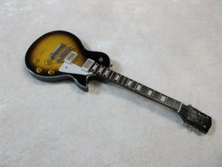 Ace Frehley Mini Les Paul Custom Tobacco Burst Model Figure Miniature Guitar