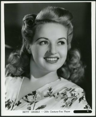 Betty Grable - Young Vintage 1930s 20th Century Fox Portrait Photo
