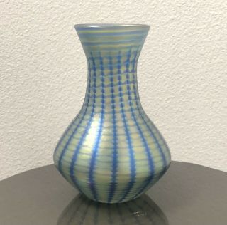 1989 Lundberg Studios Iridescent Art Glass Vase Blue And Green Signed 8 1/4” H
