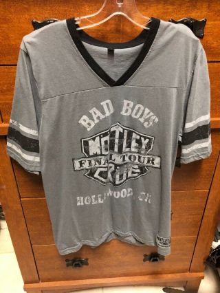 Motley Crue Final Tour Concert T Shirt.  Extra Large.  Never Worn.