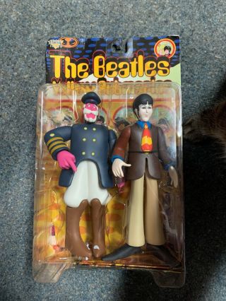 The Beatles Mcfarlane Yellow Submarine Figure Paul Mccartney With Captain Fred