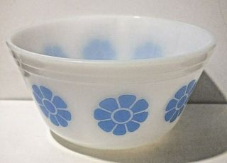 Vintage Federal Glass Blue Daisy 7 " Mixing Bowl