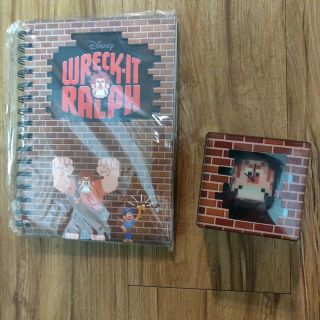 Disney Wreck - It Ralph 8 - Bit Shaped Adult Watch And Notebook Movie Promotional