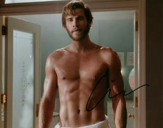 Liam Hemsworth Shirtless Actor Hand Signed 8x10 Autographed Photo W/coa 2