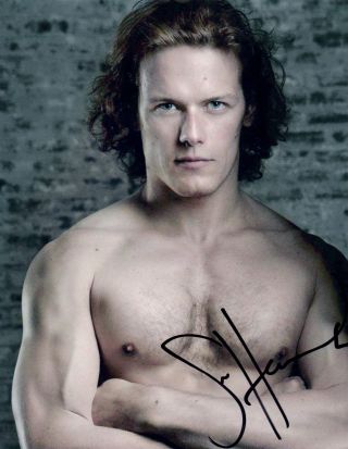 Sam Heughan Signed Autograph 8x10 Photo Outlander Actor Sexy Shirtless Pose