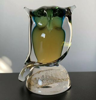 Alfredo Barbini Murano Art Glass Sommerso Owl Paperweight 4.  5” Green Uranium