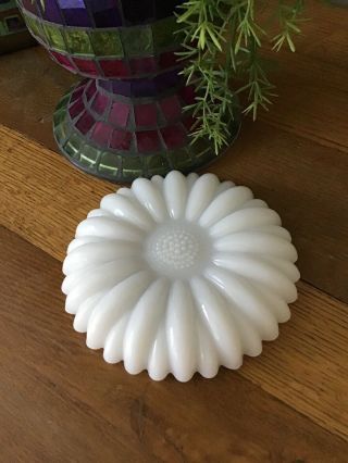 Vintage White Milk Glass Daisy Floral Flower 3d Ashtray Trinket Dish