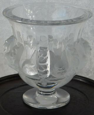 Vtg Lalique Crystal Dampierre Pedestal Vase W/ 8 Frosted Sparrows & Vines 4 3/4 "