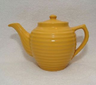 Vintage Bauer Pottery Early Ringware Teapot 6 Cup Chinese Yellow Exc