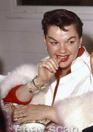 Cute Candid Of Judy Garland 8x10 Photo Hj8