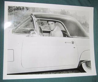 Elvis Presley B/w 8 X10 Photo Still 1956 Car