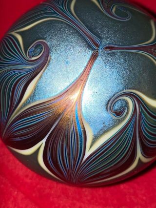 VINTAGE 1976 ORIENT & FLUME IRIDESCENT BLUE PULLED FEATHER PAPERWEIGHT PRIC 2