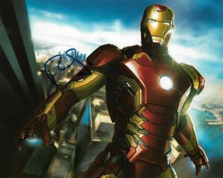Robert Downey Jr " Iron Man " Autographed 8 X 10 Signed Photo