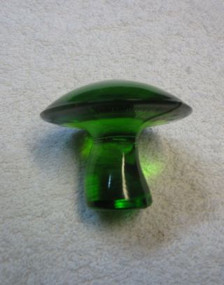 VIKING GLASS AVOCADO GREEN MUSHROOM SMALL 3