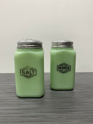 Mckee Glass Co Jadite / Jadeite / Jade - Ite Square Small Box Salt & Pepper Shaker