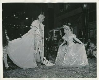 Lucille Lucy Ball Costume Candid Behind Scenes Vintage 1946 Mgm Photo