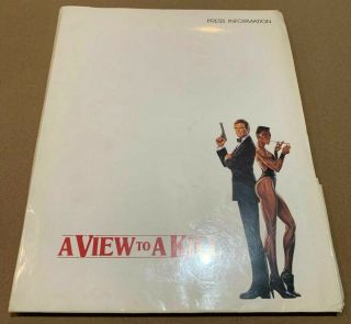 James Bond 007 - - 1985 Roger Moore - - " A View To A Kill " - - - Press Kit W/ Photos
