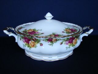 Royal Albert Old Country Roses Covered Vegetable Bowl