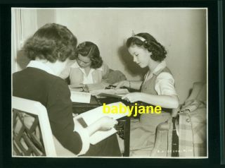 Shirley Temple Vintage 3x4 Photo 1942 Candid Doing School Work On Film Set
