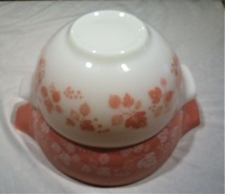 Vintage Pyrex Pink Gooseberry Cinderella 444 4 Qt,  443 2 1/2 Qt Mixing Bowls