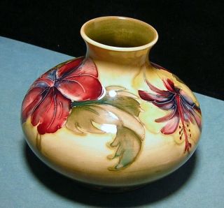 Moorcroft Vase Hibiscus With Label (dr156)