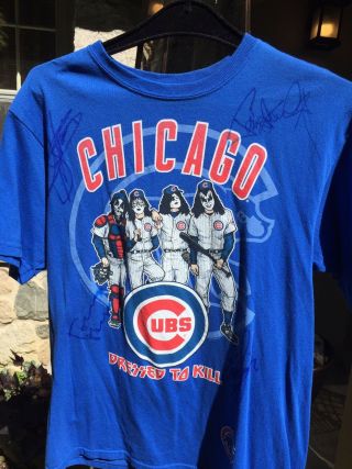 Kiss - Signed Cubs T - Shirt Gene Simmons Paul Stanley All 4 Eric Tommy 40 Tour