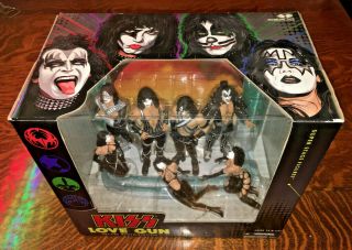 Kiss 2004 Love Gun Figure Deluxe Boxed Edition Stage Figures - Old - Stock