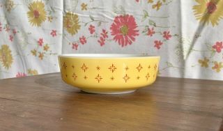 Vintage Pyrex 1416 Cereal Bowl - Pale Yellow Foulard