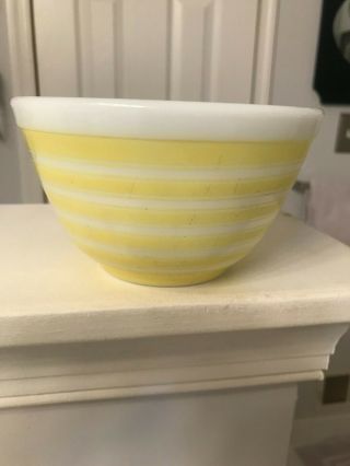 Vintage Pyrex Glass 401 Yellow Stripe Mixing Bowl 1 1/2 Pt.