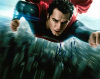 Henry Cavill " Superman " Autographed 8 X 10 Signed Photo Holo