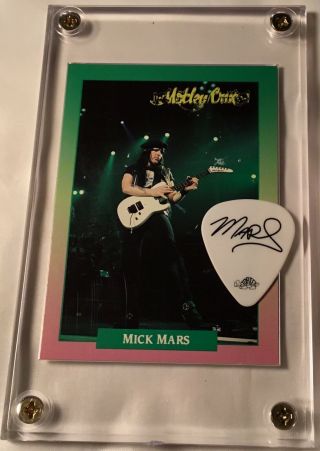 Motley Crue Mick Mars Black On White Guitar Pick / Rockstars Card 99 Display