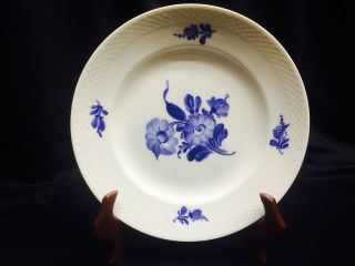 Royal Copenhagen Blue Flowers Braided 9 " Luncheon Plate (s) 8096 White Blue