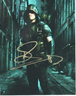 Stephen Amell Arrow Autographed Signed 8x10 Photo Mr637
