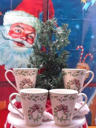 Lenox American By Design Holiday Wreath Christmas Mug Cup Set Of 4