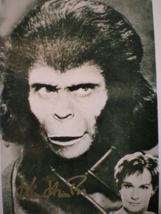 Unique Hand Signed Photo Of The Late Kim Hunter As Dr.  Zira Planet Of Apes -