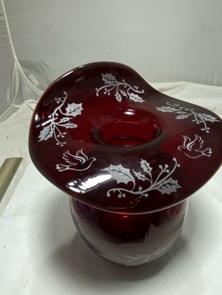 Blenko Glass Ruby Jack In The Pulpit Vase With Holly And Poinsettia 2