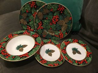Fitz & Floyd Holiday Pine Set: 2 Bread & Butter,  2 Salad,  1 Soup/cereal Bowl