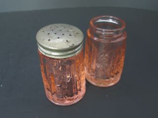 Federal Pink Depression Glass Sharon Cabbage Rose Salt Pepper Shakers 2.  5 " Tall