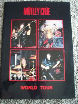 VINTAGE MOTLEY CRUE 1984 SHOUT AT THE DEVIL WORLD TOUR CONCERT PROGRAM 2